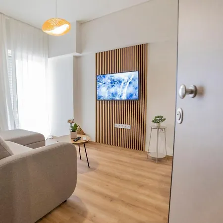 G&j Minimal House * Trikala (Thessaly)
