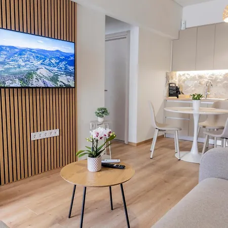 アパート G&j Minimal House Tríkala