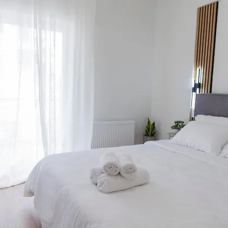 G&j Minimal House Apartament *