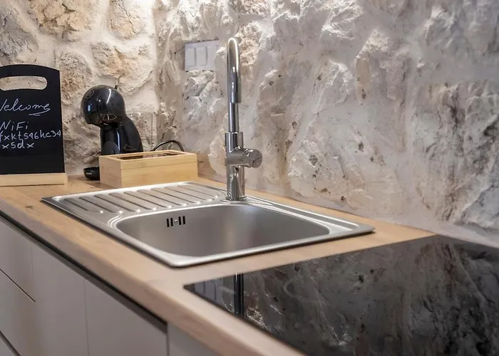 G&j Minimal House * Tríkala